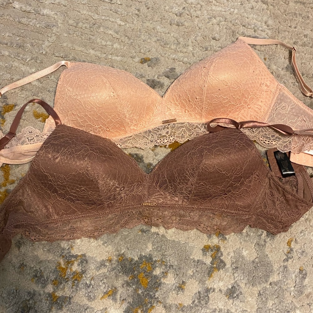 2 bras